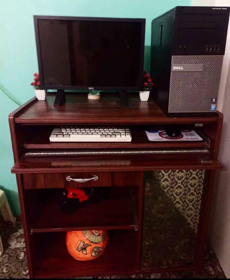 Complete setup with table 1