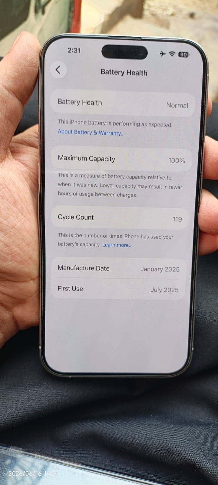 Apple iPhone 16 Pro Max 2