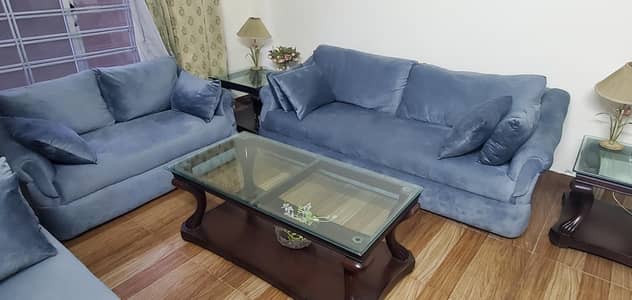 New poshish sofa