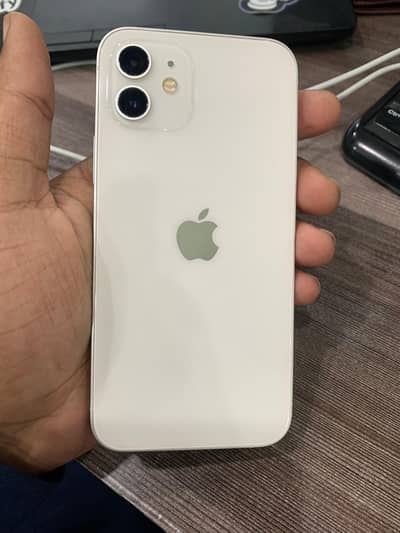 Apple iPhone 12