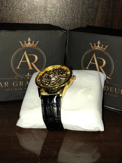AR GRANDEUR