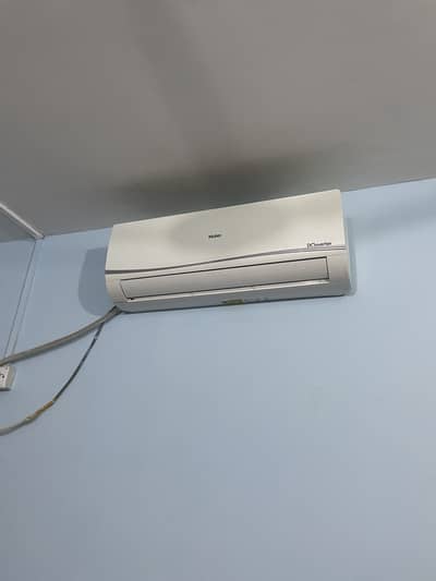 Haier 1 ton Dc Inverter Ac for sale in Excellent Condition