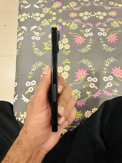 Apple iPhone 15