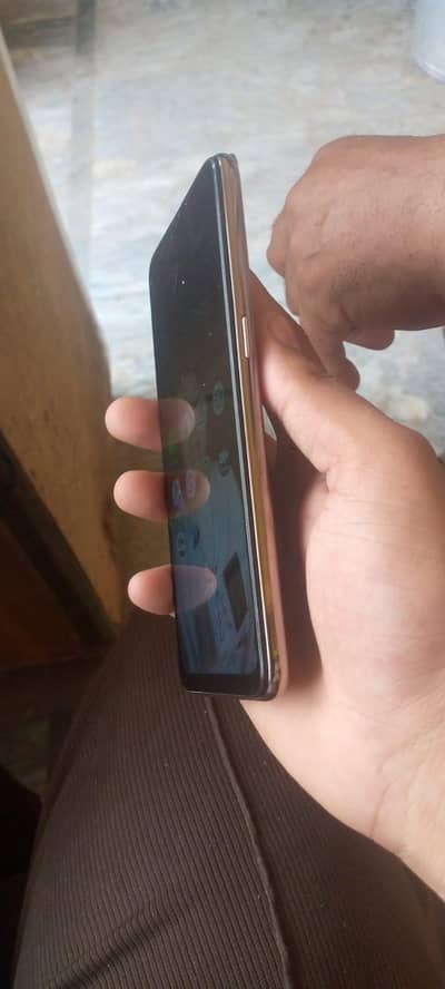 OPPO F9