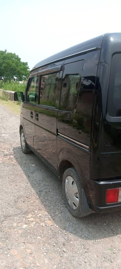 Suzuki Every Wagon 2011