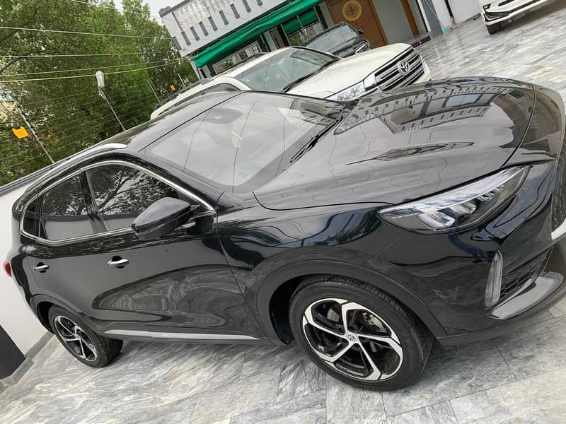 MG EV 5