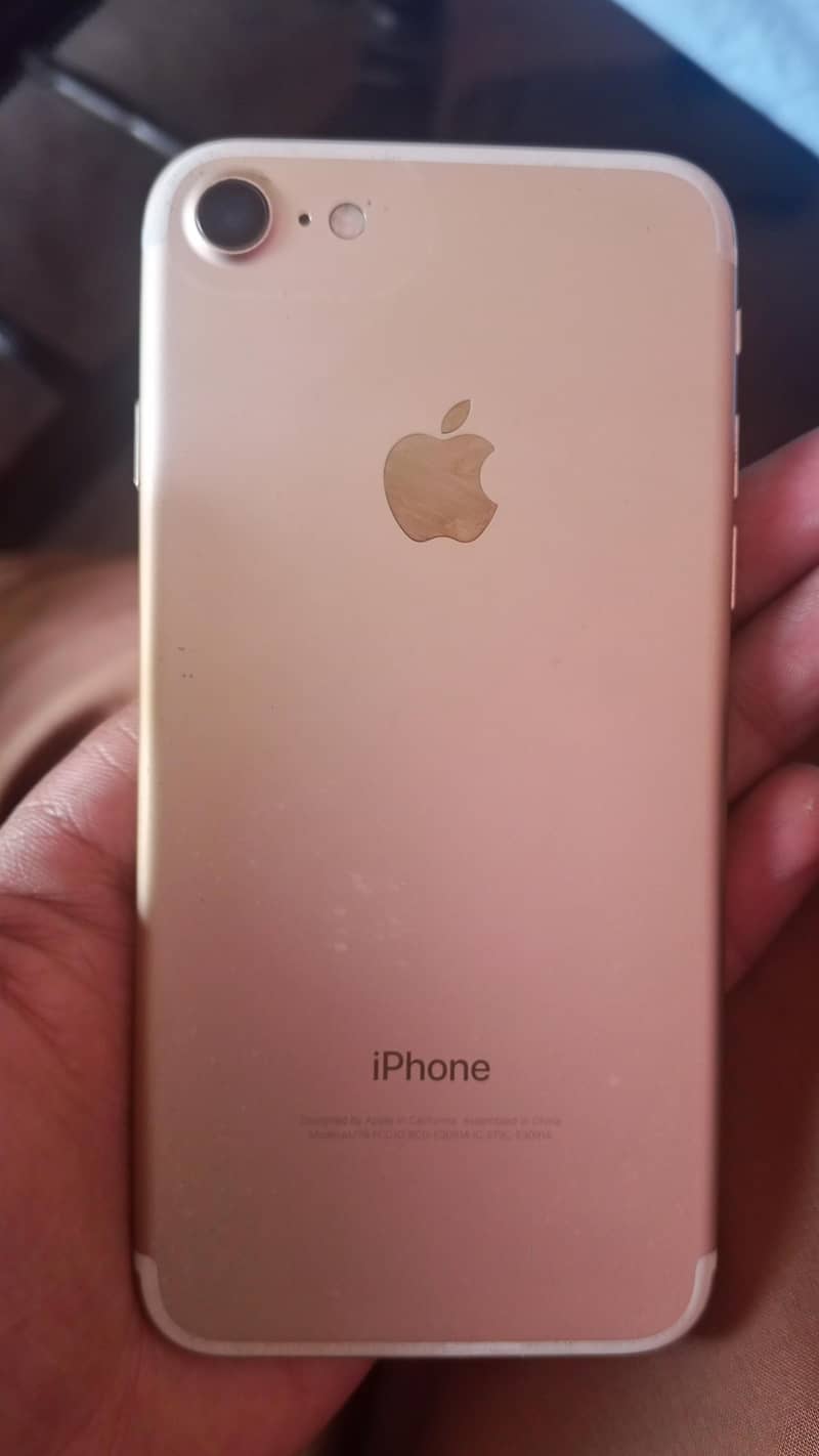 Apple iPhone 7 4