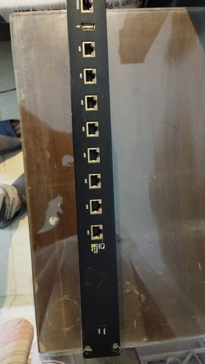 Ubiquiti ER-8 8-Port EdgeRouter Load-Balancer