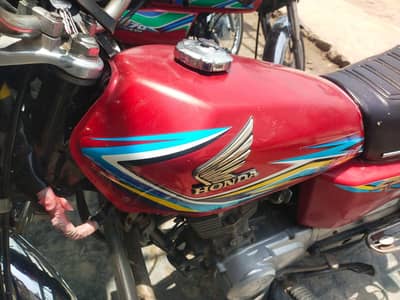 Honda CG125 9/10