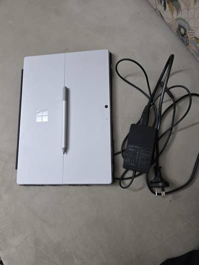 Intel core i7 Microsoft 7 pro