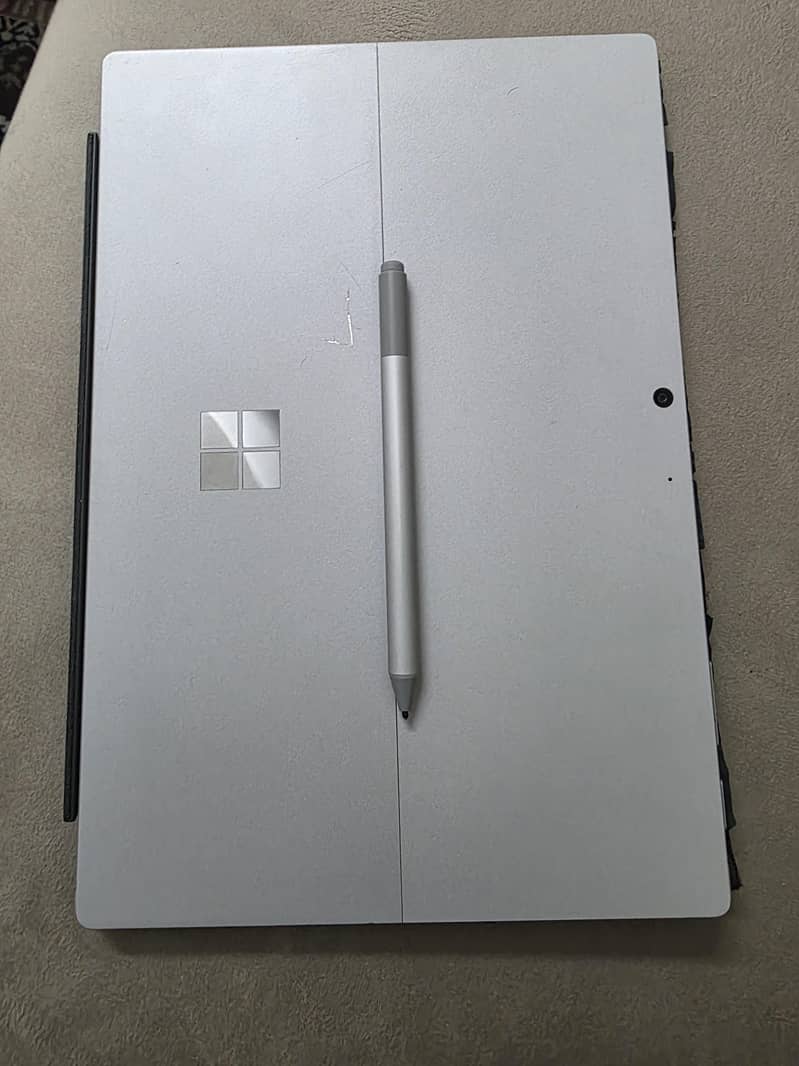 Intel core i7 Microsoft 7 pro 5