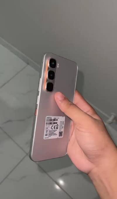Infinix Hot60 Pro With box and charger and 8 months warranty 10/10 H
