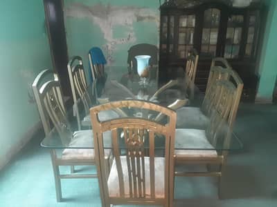 Dining table for sale
