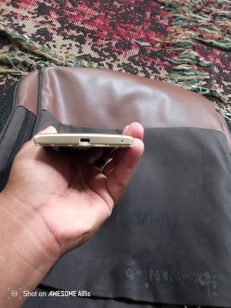 QMobile E1 4