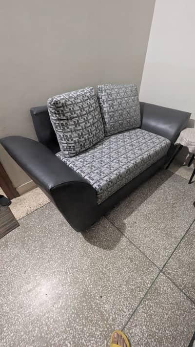 5 seater sofas/2+2+1 show in picture