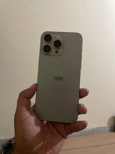 Apple iPhone 15 Pro Max Natural