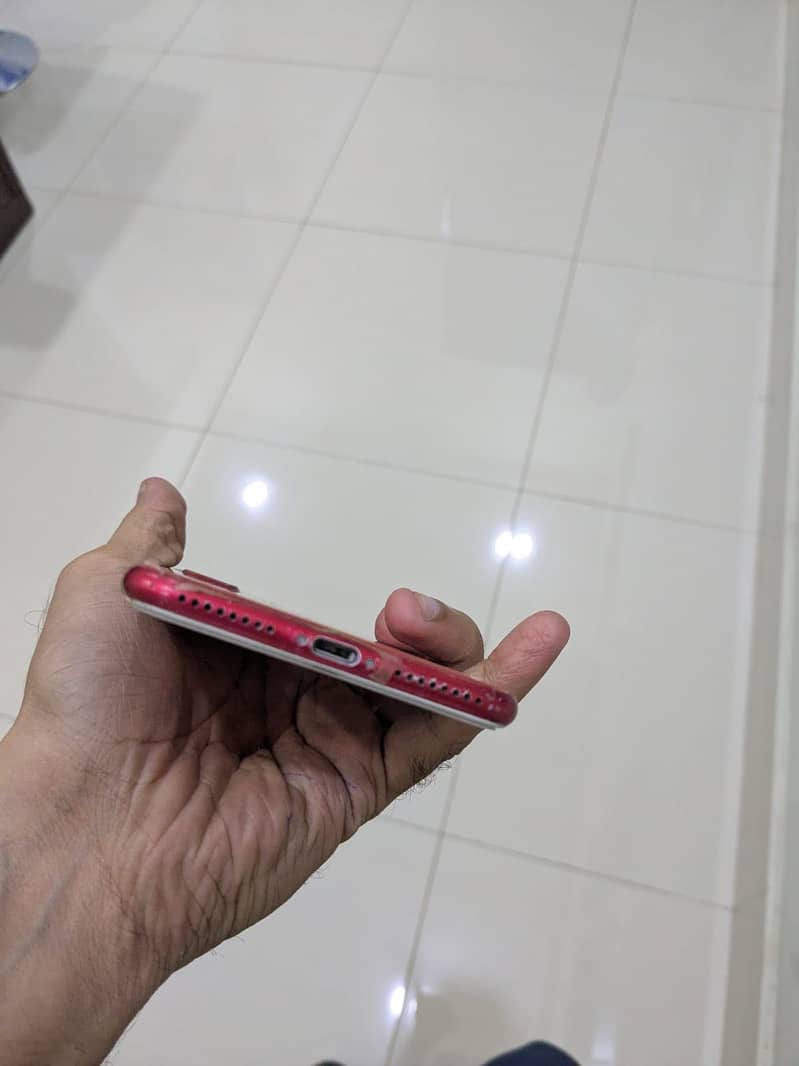 Apple iPhone 7 Plus 8
