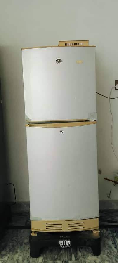 PEL 2300F Freezer