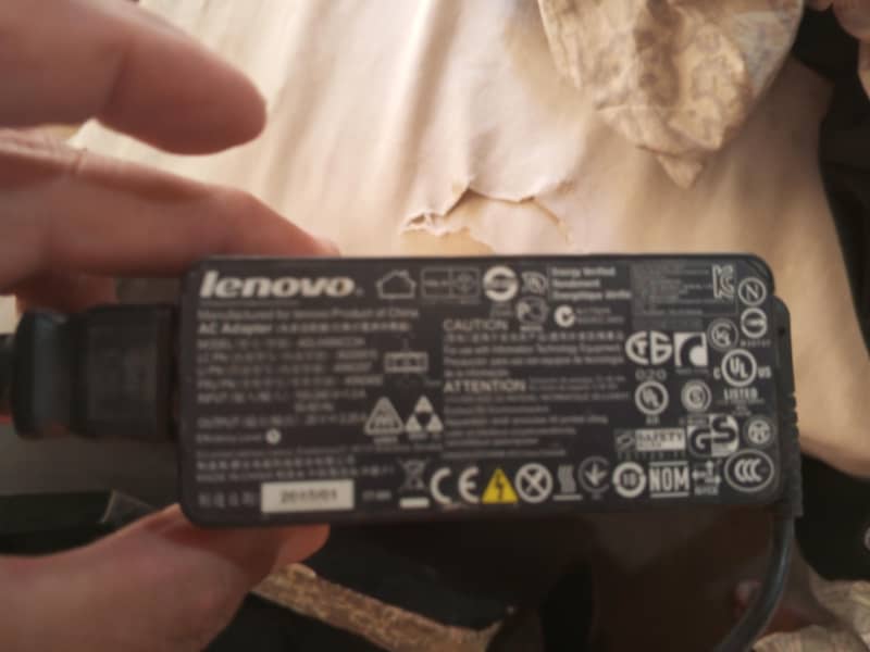 Lenevo Thinkpad 11 e 9