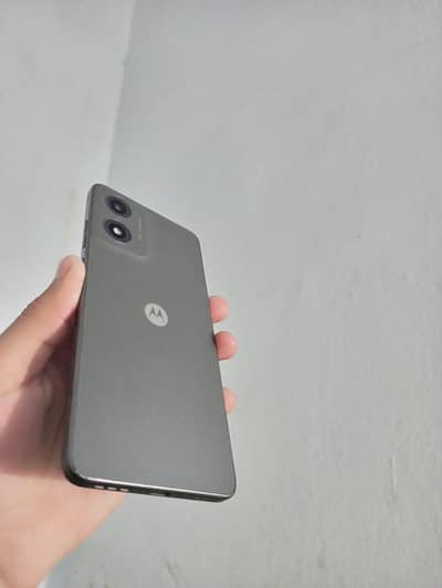 Moto E14