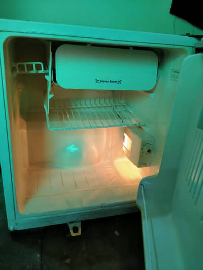 room size Fridge excellent condition