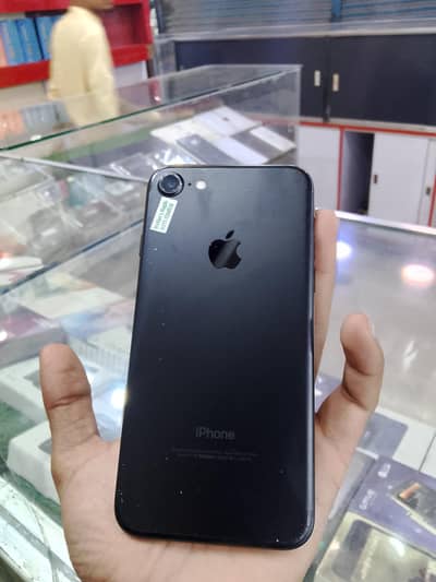 Apple iPhone 7