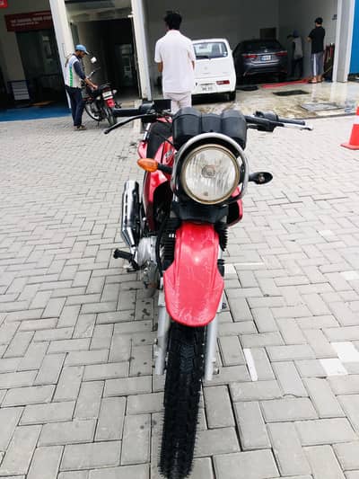 Yamaha YBR G 125
