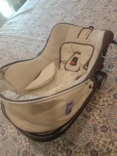 baby cot