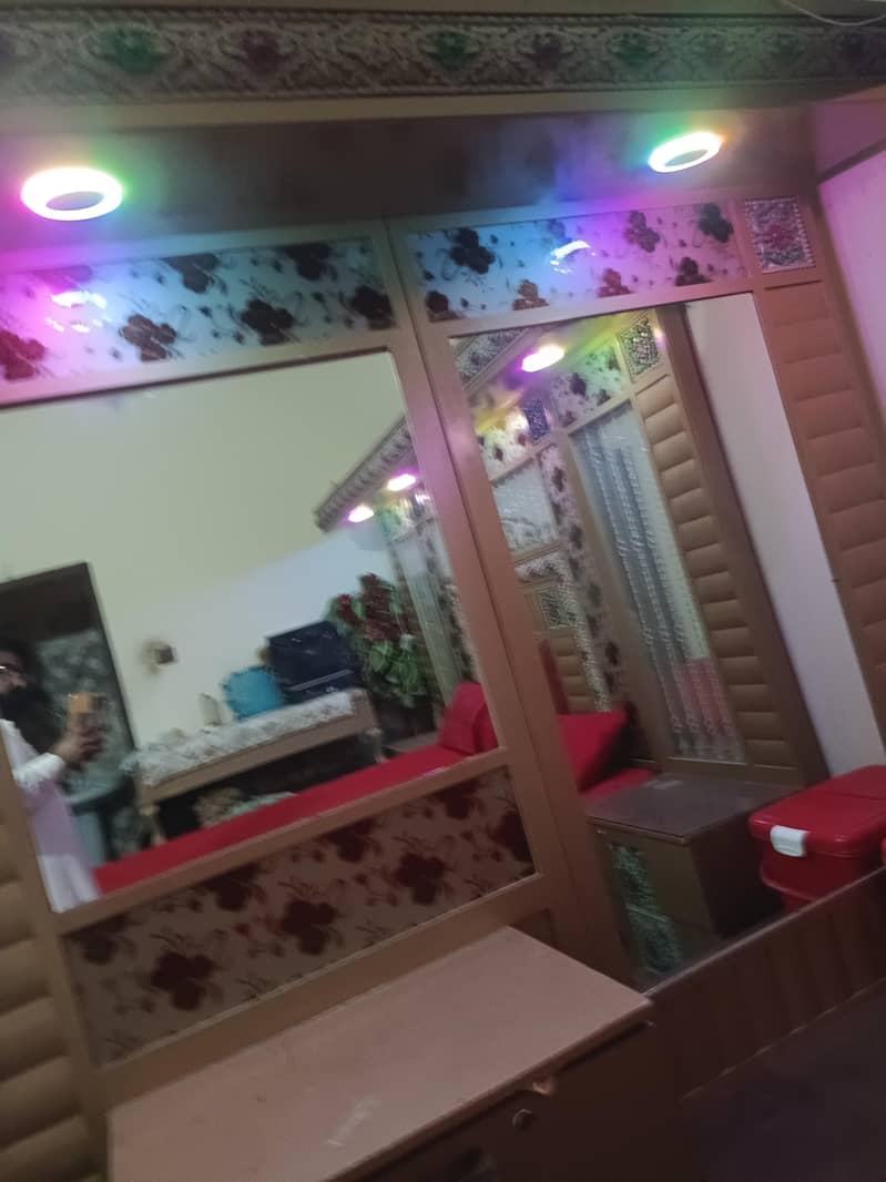 Queen bed 2