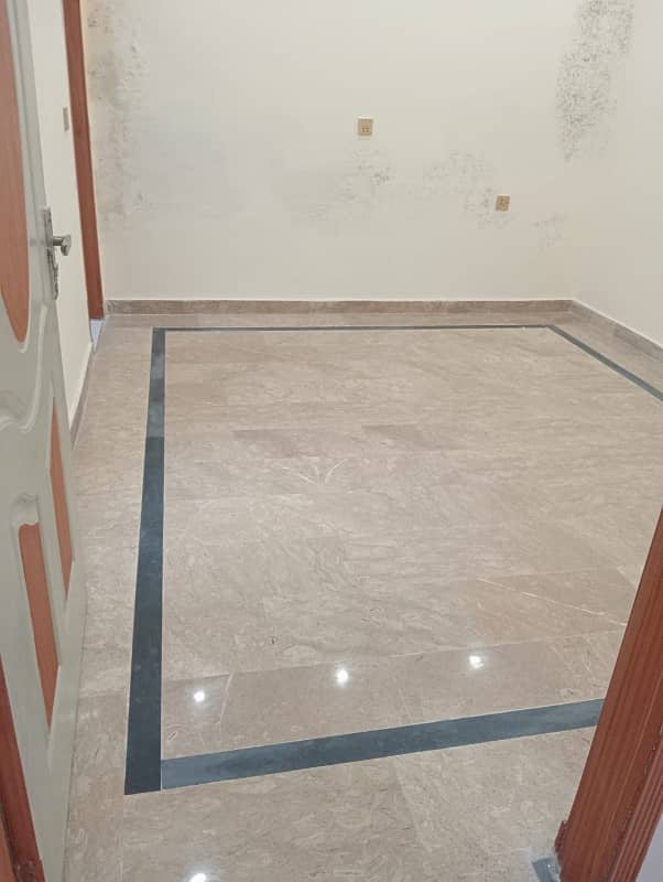 Upper portion for Rent 0