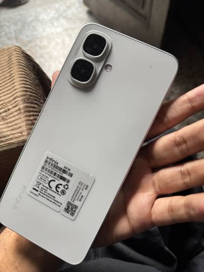 Infinix Smart 10 4/64 in 6 months warranty
