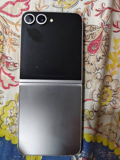 Samsung galaxy Mobile Z Flip 6
