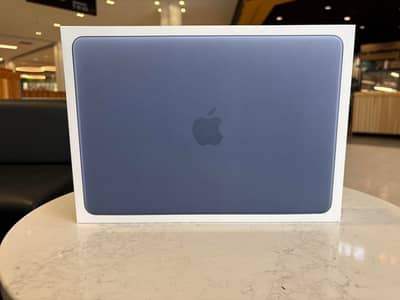 Macbook neo 8gb ram/256 gb