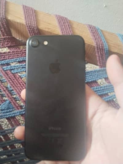 Apple iPhone 7