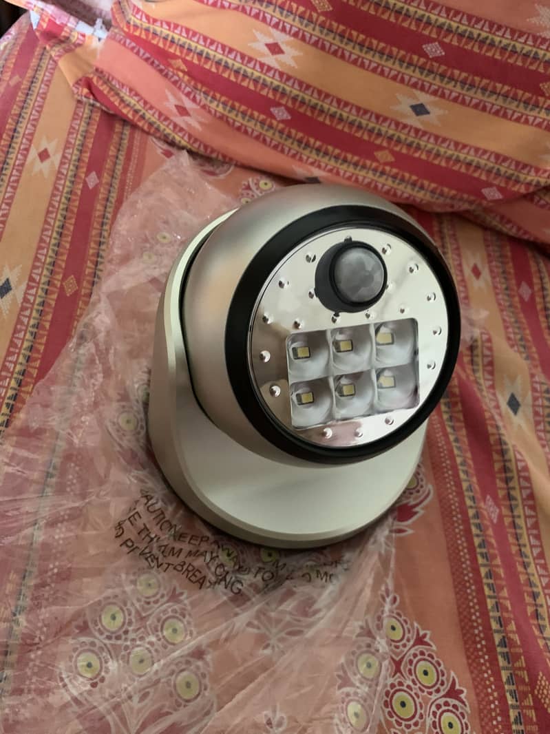 Wireless led light 1