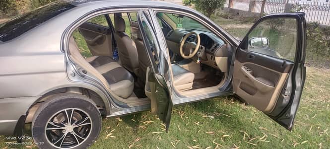 Honda Civic EXi 2005