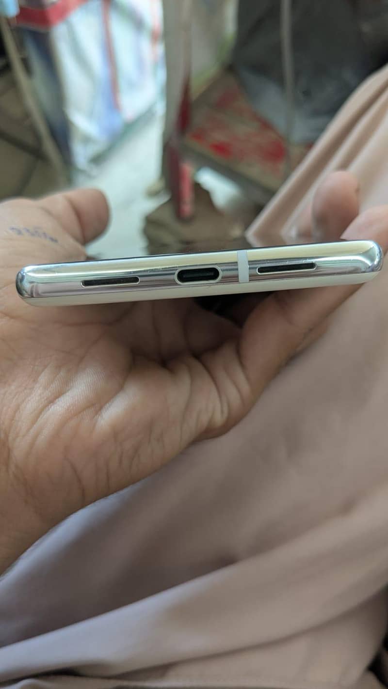 Google Pixel 6 Pro 2