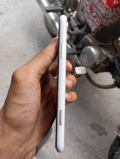 Apple iPhone XR