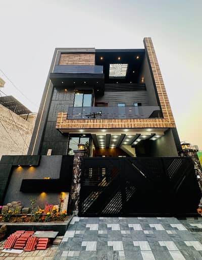Direct Deals Marketing Offers Prime Location Lavish Beautiful Double Storey House Available For Sale Reasonable Price in R Block Facing Park Alrehman Garden Phase 2 Saggian Bypass