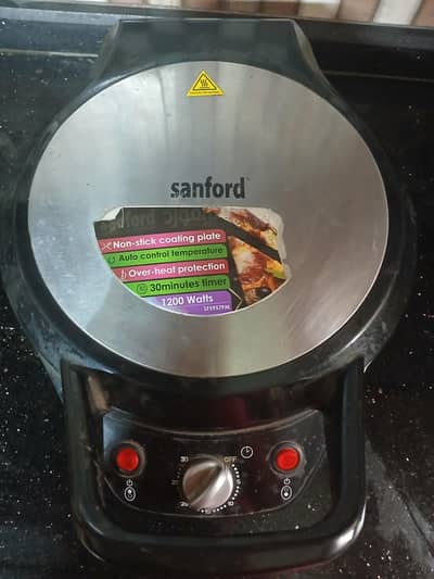pizza maker