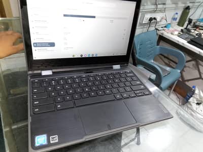 Lenovo 300e G2 2-in-1 Touch Laptop