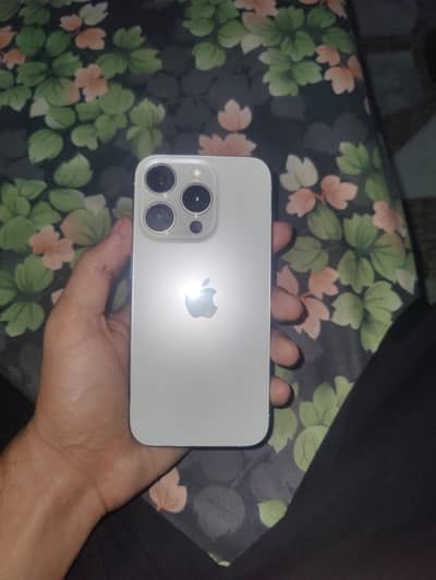Apple iPhone 15 Pro