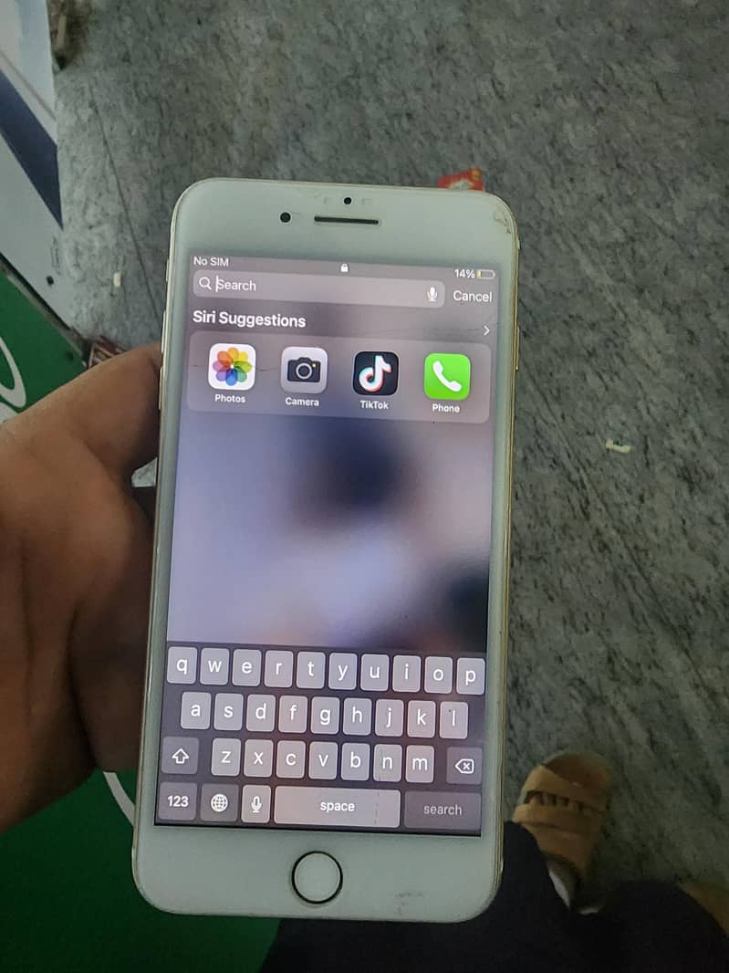 Apple iPhone 7 Plus 0