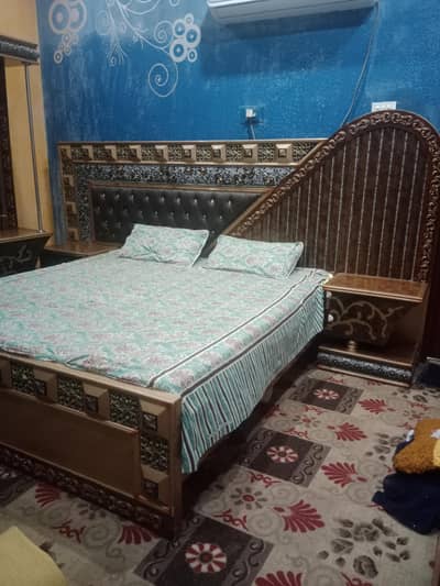 good condition bed side table and dressing