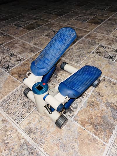 Gym exercises machine For Sale