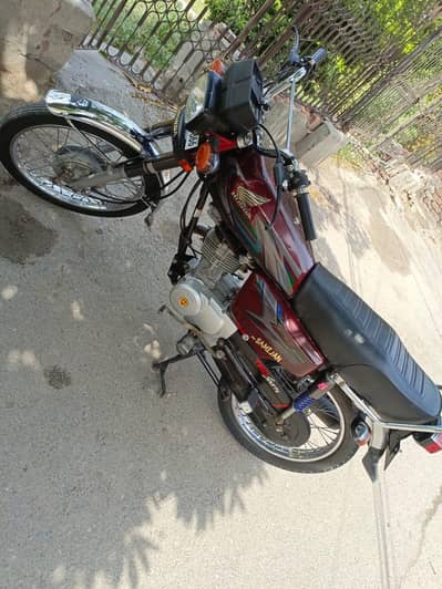 Honda 125 23_model