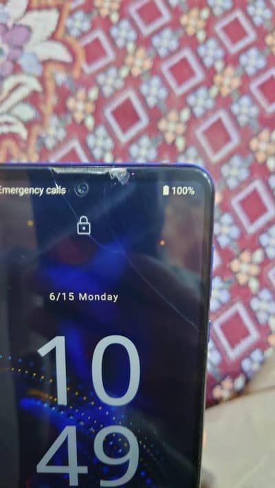 Sharp Aquos R5G