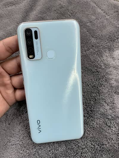 Vivo y30 4/64