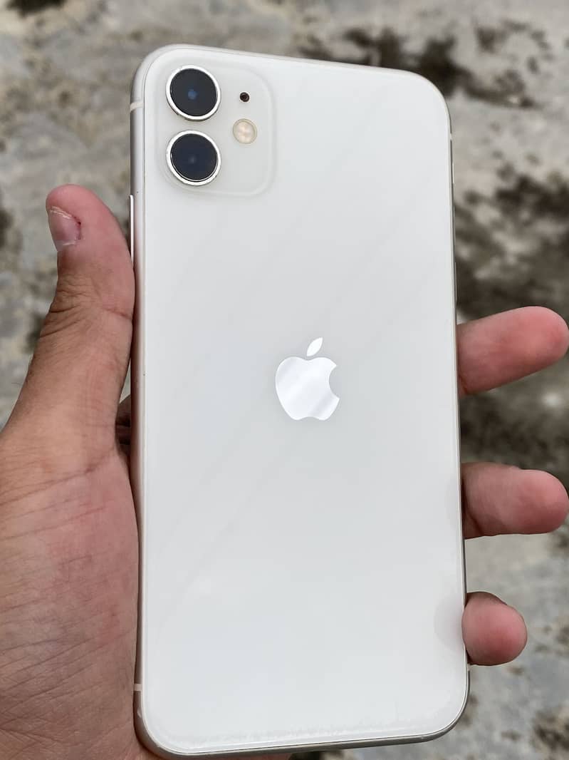 Apple iPhone 11 3