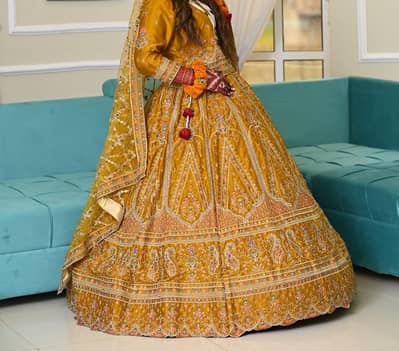 Bridal Lehnga (Mehndi Dress) For Sale